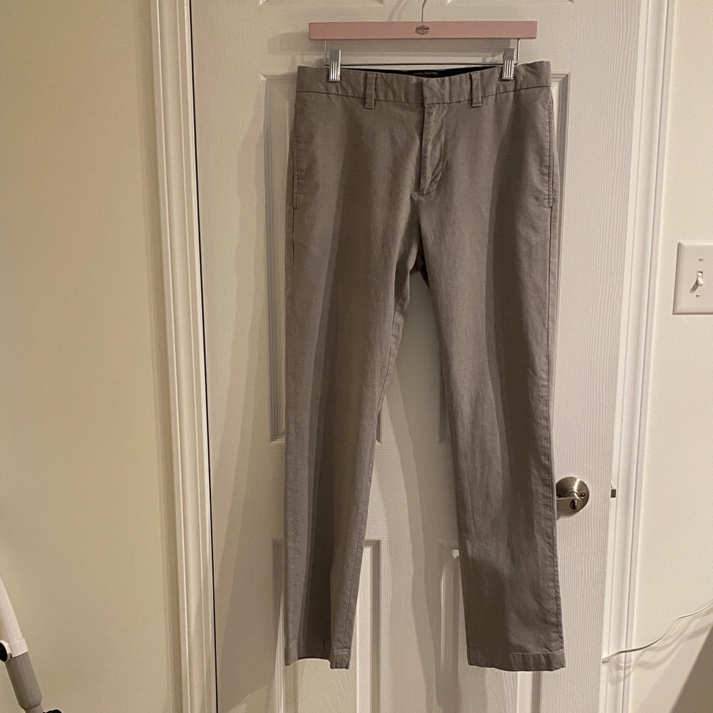 Banana Republic Factory Men's Gray Pants, size 31x30.5